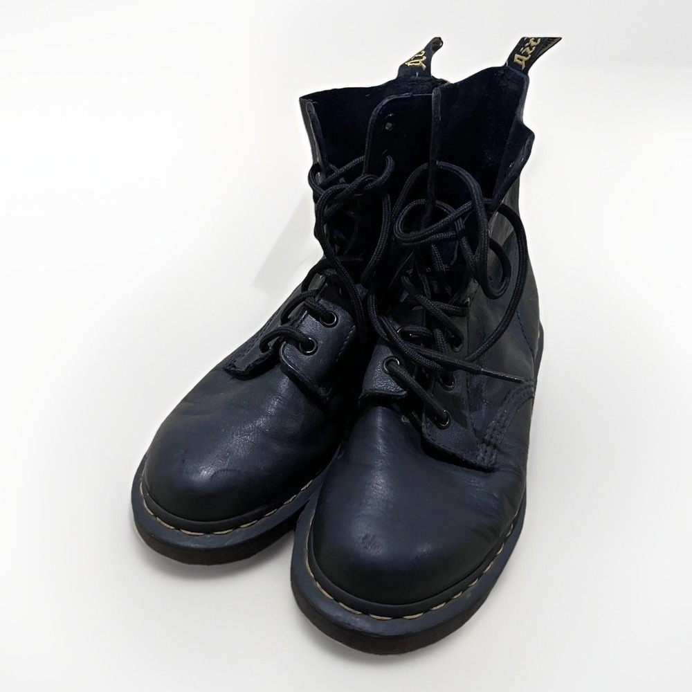Dr. Martens Boots Womens Size 7 Black Leather Combat Ankle Lace Up Round Toe